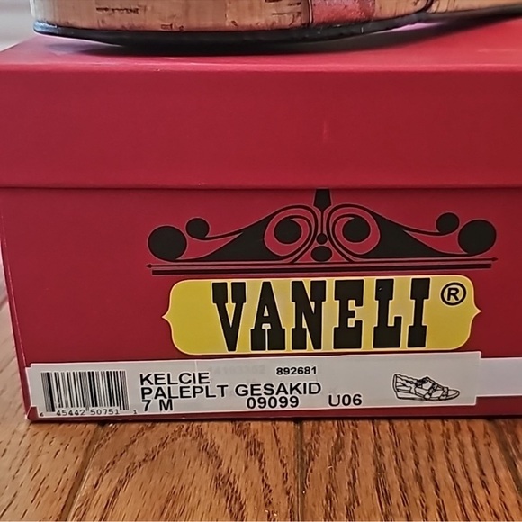 Vaneli Kelcie Palepit Gesakid Sandals Heel Wedges New in Box - Picture 6 of 9